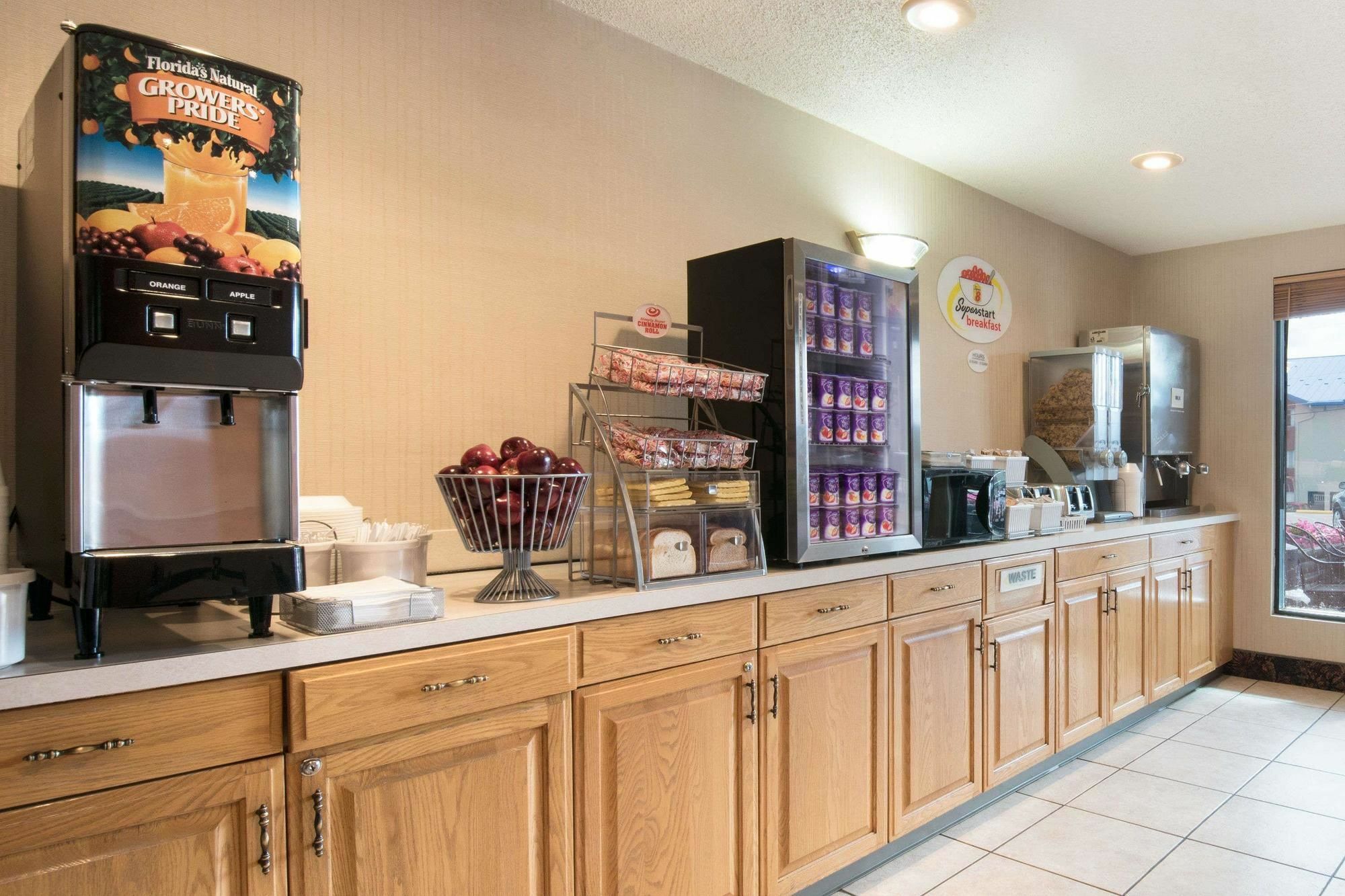 Serena Inn & Suites Of Rapid City Ngoại thất bức ảnh