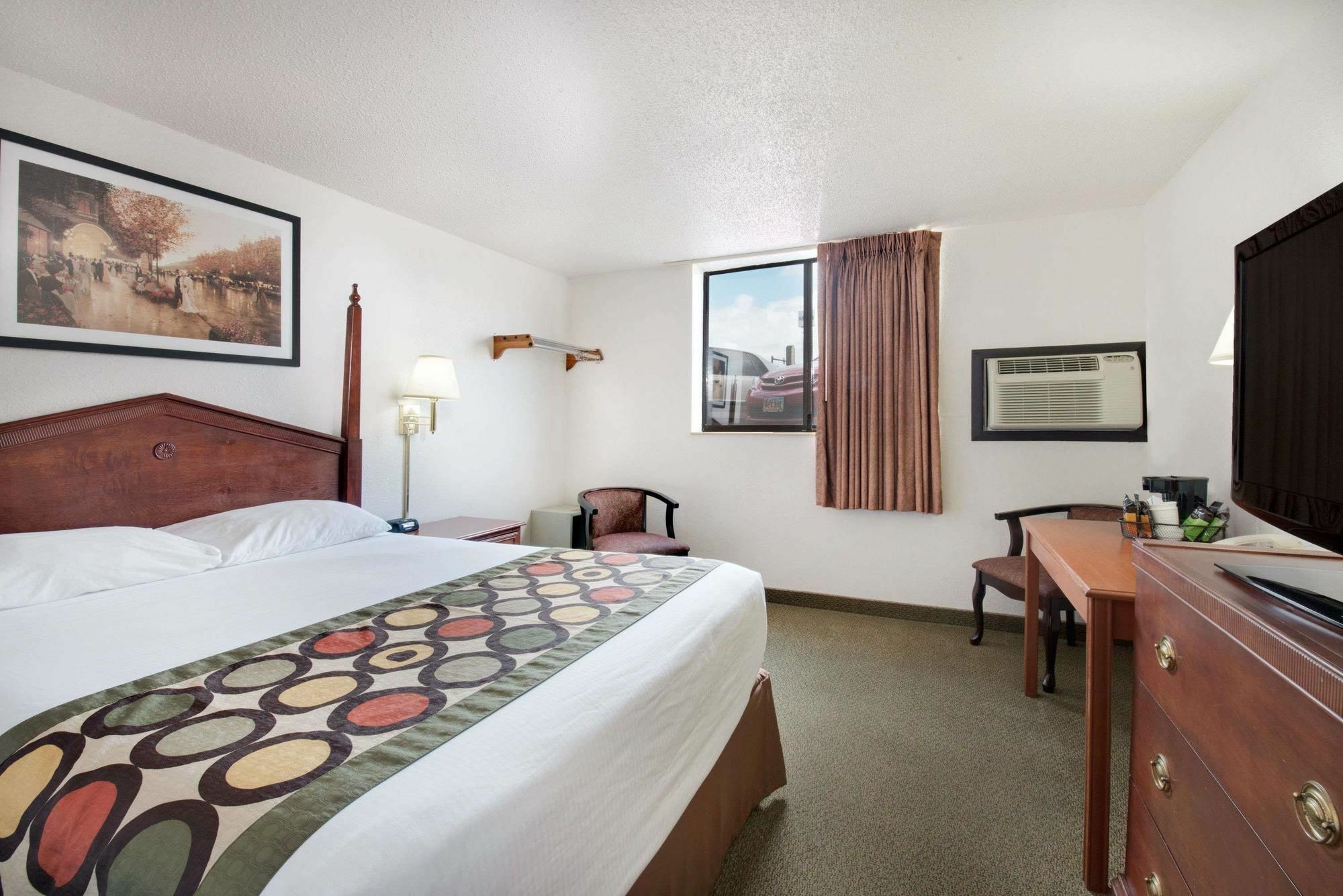 Serena Inn & Suites Of Rapid City Ngoại thất bức ảnh